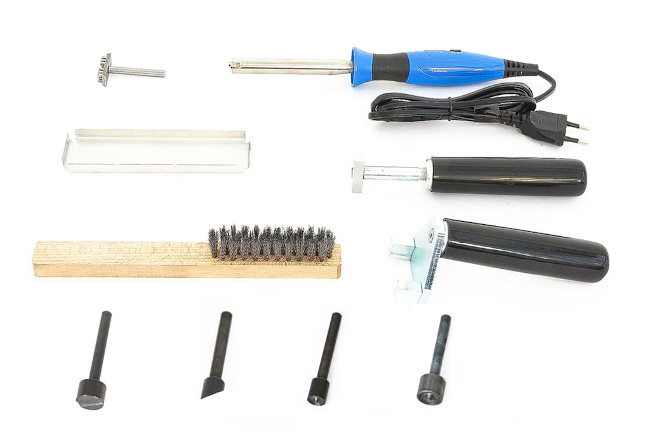 Plastové spojovací zařízení